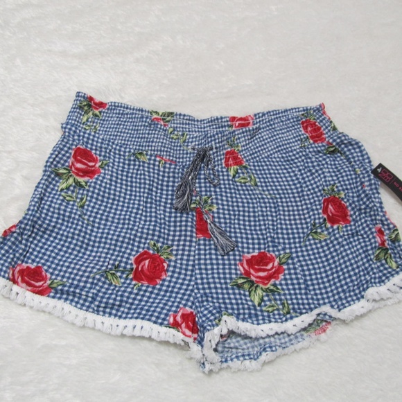 No Boundaries Pants - ⬇️NOBO Gingham with Roses Shorts Size XL (15-17)